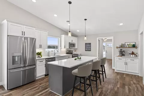 31720 Madison Rd, Lindstrom, MN 55045