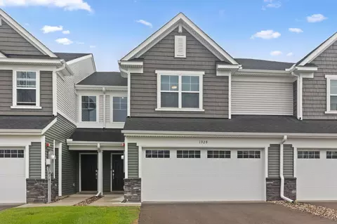 1928 Tyrone Dr, Shakopee, MN 55379