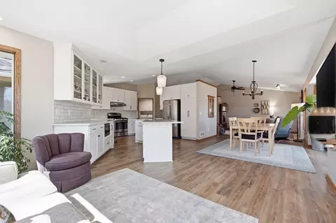 19331 Baldwin St NW, Elk River, MN 55330