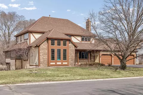 7748 W 99th St, Bloomington, MN 55438