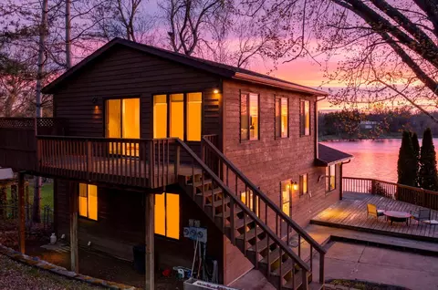 19091 Island View Dr, Mora, MN 55051