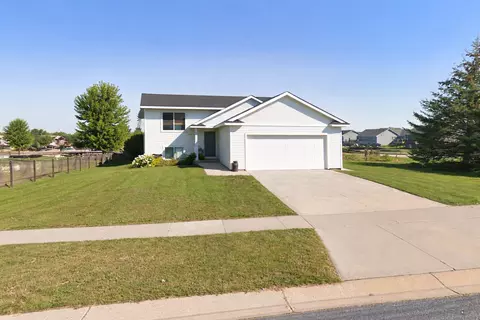 801 10th St NW, Kasson, MN 55944