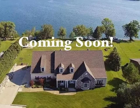 43166 S Paul Lake Dr, Perham, MN 56573