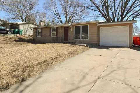 3960 Willow Heights Dr SW, Rochester, MN 55902