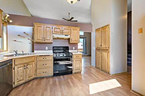 Kitchen - 8310 114th Pl N, Champlin, MN 55316 photo 2 of 3