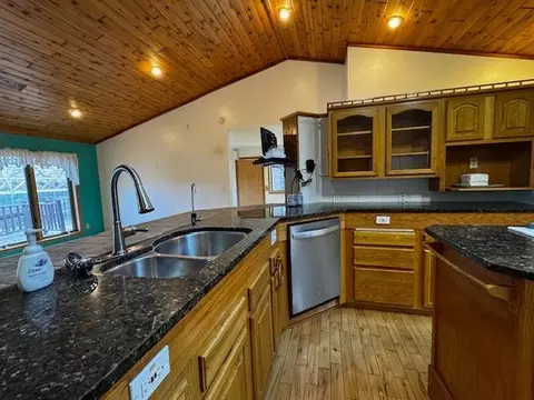 Kitchen - 38700 Osprey Trl, Laporte, MN 56461 photo 11 of 12