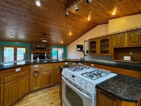 Kitchen - 38700 Osprey Trl, Laporte, MN 56461 photo 7 of 12