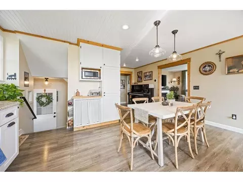 Dining - 9726 E 280th St, Webster, MN 55088 photo 1 of 2