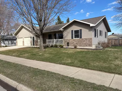 503 Adobe Rd, Marshall, MN 56258