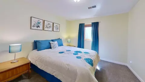 Bedroom - 503 Adobe Rd, Marshall, MN 56258 photo 3 of 3