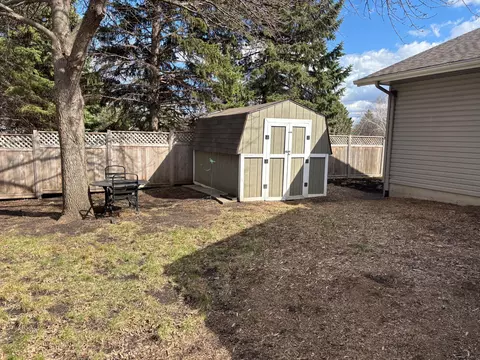 Exterior - 503 Adobe Rd, Marshall, MN 56258 photo 6 of 6