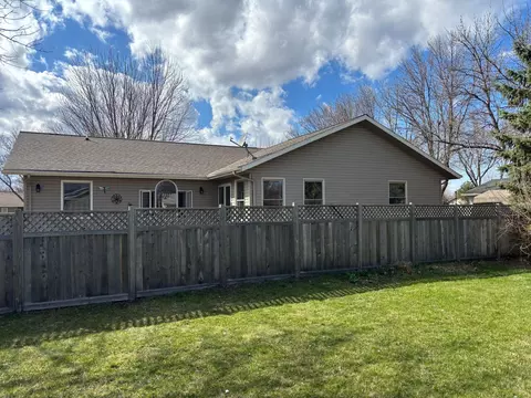 Exterior - 503 Adobe Rd, Marshall, MN 56258 photo 4 of 6