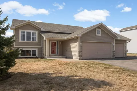 339 3rd Ave NE, Lonsdale, MN 55046