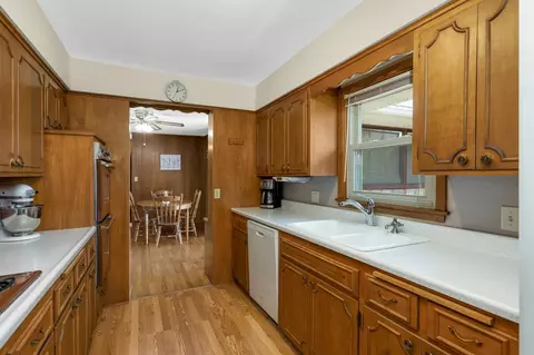 Kitchen - 3020 Woodlark Ln, Eagan, MN 55121 photo 2 of 2