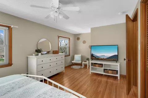 Bedroom - 3020 Woodlark Ln, Eagan, MN 55121 photo 2 of 5