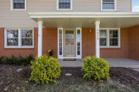 Exterior - 3020 Woodlark Ln, Eagan, MN 55121 photo 2 of 3