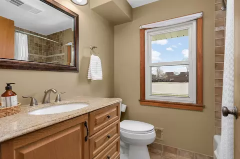 Bath - 3020 Woodlark Ln, Eagan, MN 55121 photo 2 of 2