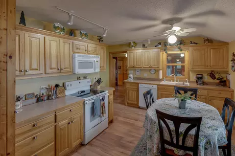 Kitchen - 35139 County 39, Laporte, MN 56461 photo 1 of 1