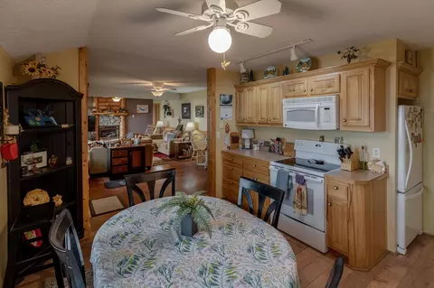 Dining - 35139 County 39, Laporte, MN 56461 photo 1 of 1