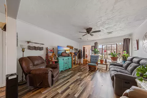 Living - 636 8th St, Westbrook, MN 56183 photo 1 of 2