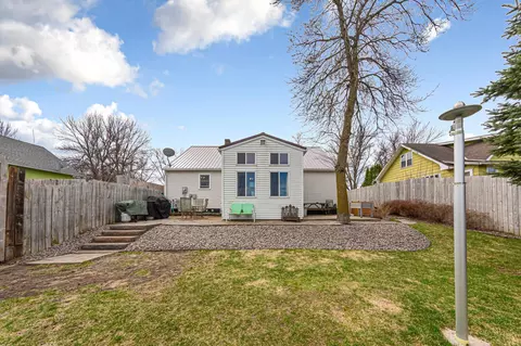Exterior - 636 8th St, Westbrook, MN 56183 photo 4 of 10