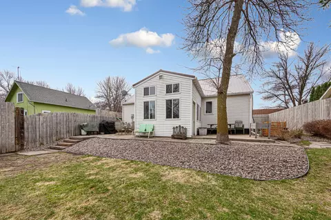 Exterior - 636 8th St, Westbrook, MN 56183 photo 3 of 10