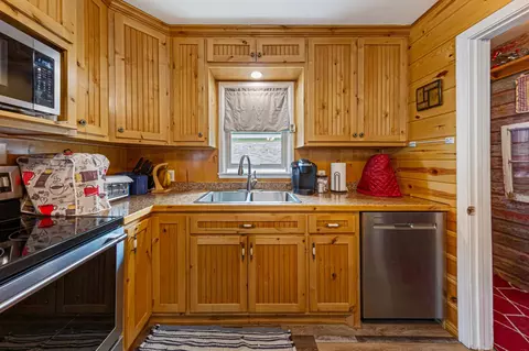 Kitchen - 636 8th St, Westbrook, MN 56183 photo 1 of 4