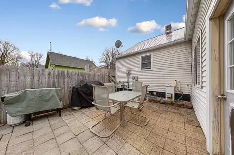Exterior - 636 8th St, Westbrook, MN 56183 photo 9 of 10