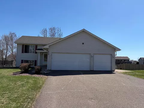 689 Susan St, Big Lake, MN 55309