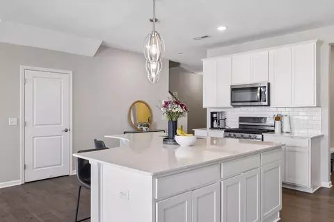 11335 Brookview Rd, Woodbury, MN 55129