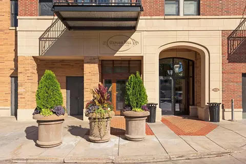 1060 Grand Ave #202, Saint Paul, MN 55105