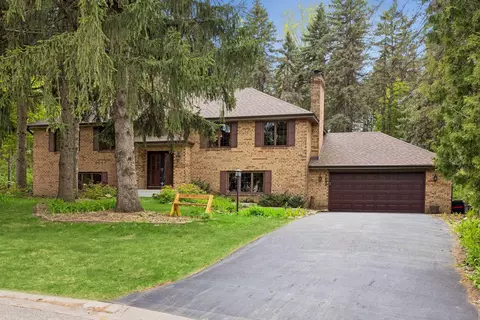 7865 Somerset Ct, Woodbury, MN 55125
