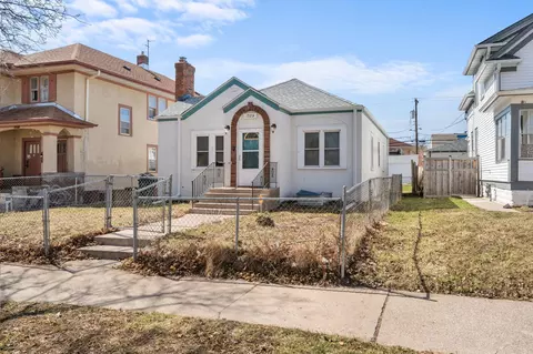 1523 Queen Ave N, Minneapolis, MN 55411