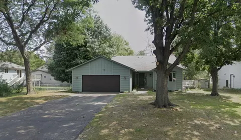 4650 Mackubin St, Shoreview, MN 55126
