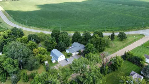 58560 Kirkwood Rd, Mankato, MN 56001