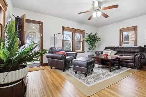 Living - 1128 8th Ave SE, Saint Cloud, MN 56304 photo 3 of 4