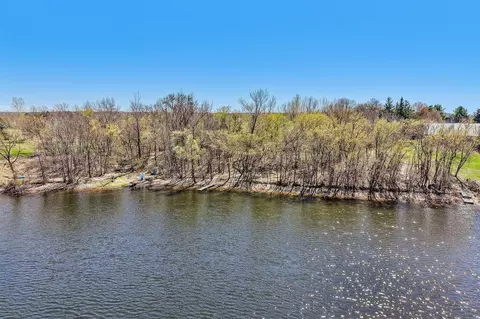 2601 231st St #B, Cushing, WI 54006