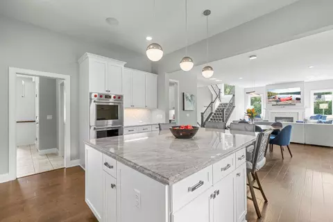 Kitchen - 6105 Pine Grove Rd, Edina, MN 55436 photo 7 of 15