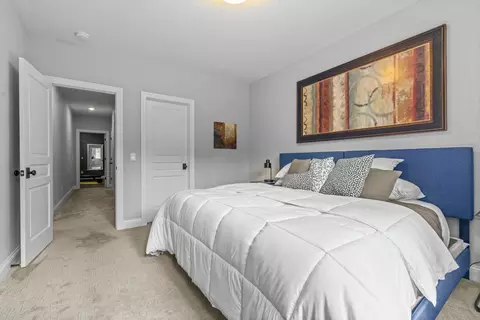 Bedroom - 6105 Pine Grove Rd, Edina, MN 55436 photo 17 of 18