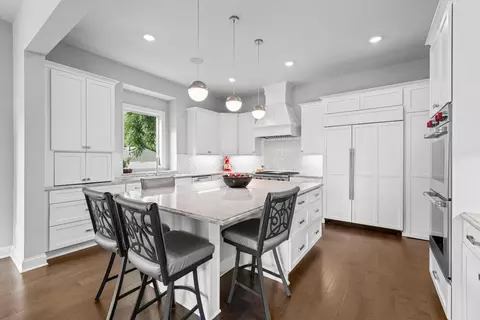 Kitchen - 6105 Pine Grove Rd, Edina, MN 55436 photo 3 of 15