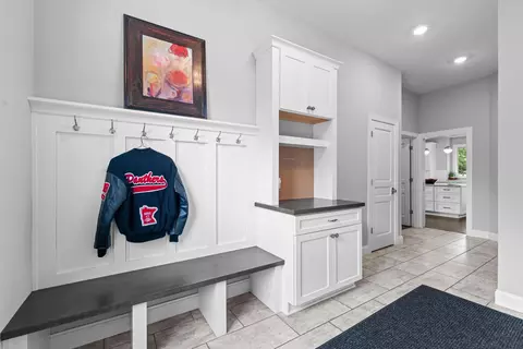 Entry Way - 6105 Pine Grove Rd, Edina, MN 55436 photo 13 of 22