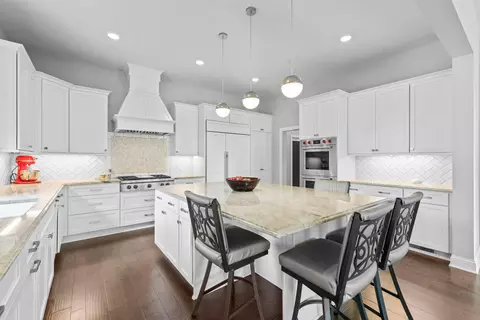 Kitchen - 6105 Pine Grove Rd, Edina, MN 55436 photo 10 of 15