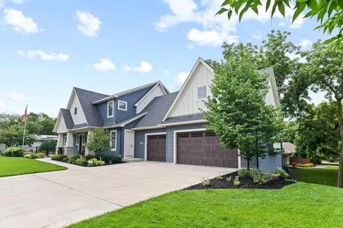 Exterior - 6105 Pine Grove Rd, Edina, MN 55436 photo 5 of 37