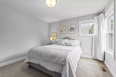 Bedroom - 6105 Pine Grove Rd, Edina, MN 55436 photo 12 of 18
