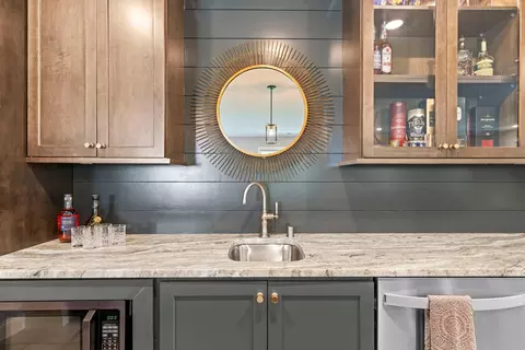 Kitchen - 6105 Pine Grove Rd, Edina, MN 55436 photo 14 of 15