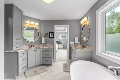Bath - 6105 Pine Grove Rd, Edina, MN 55436 photo 5 of 12