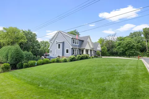 Exterior - 6105 Pine Grove Rd, Edina, MN 55436 photo 10 of 37