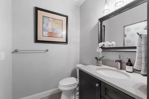 Bath - 6105 Pine Grove Rd, Edina, MN 55436 photo 11 of 12