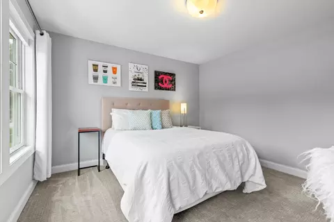 Bedroom - 6105 Pine Grove Rd, Edina, MN 55436 photo 10 of 18
