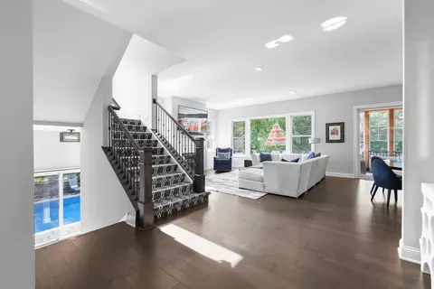 Entry Way - 6105 Pine Grove Rd, Edina, MN 55436 photo 4 of 22